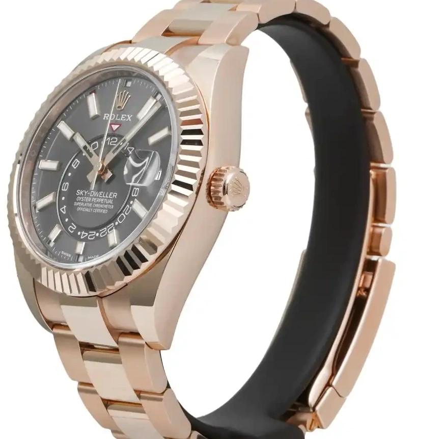 Prestigious Jewelrys Sky-Dweller 42mm 326935 Rolex 0709